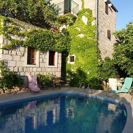 Zrnovo Holiday Home Villa Kastel מראה חיצוני תמונה